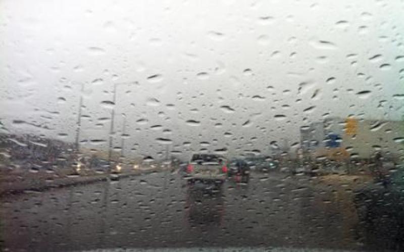 انخفاض على درجات الحرارة وأمطار خفيفية