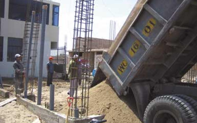 الإحصاءات: 1945 رخصة بناء خلال أب