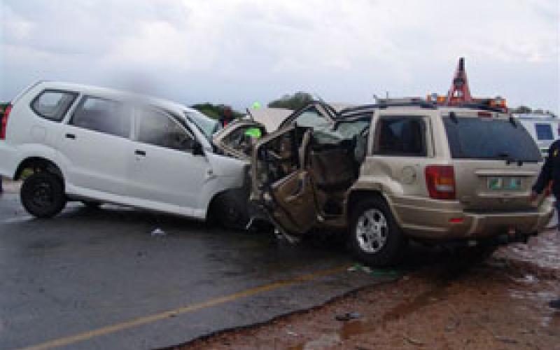 الدفاع المدني يتعامل مع حادث تصادم في منطقة ياجوز