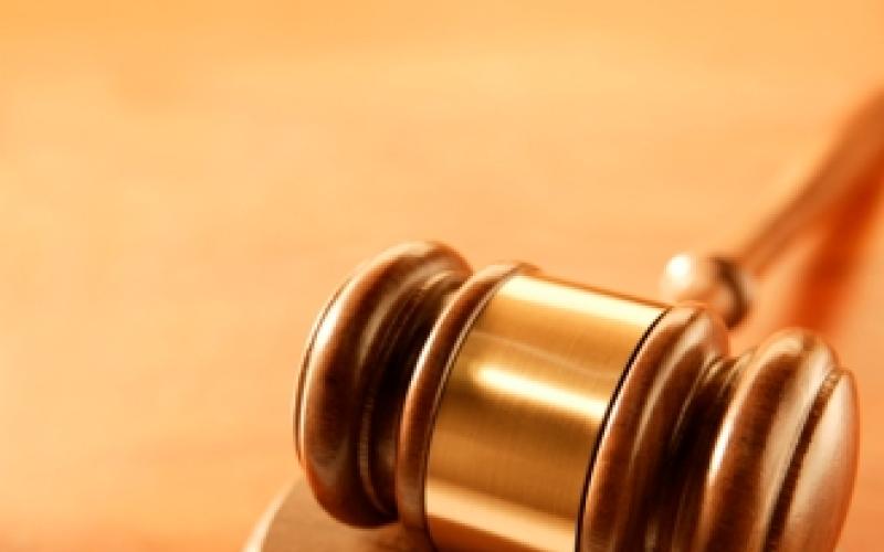 قانونيون يطالبون الخصاونة بتعزيز استقلال القضاء