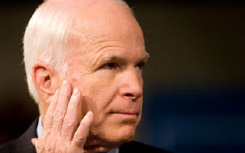 ماكين: اميركا لا تخشى من مشاركة الاسلاميين بالسلطة