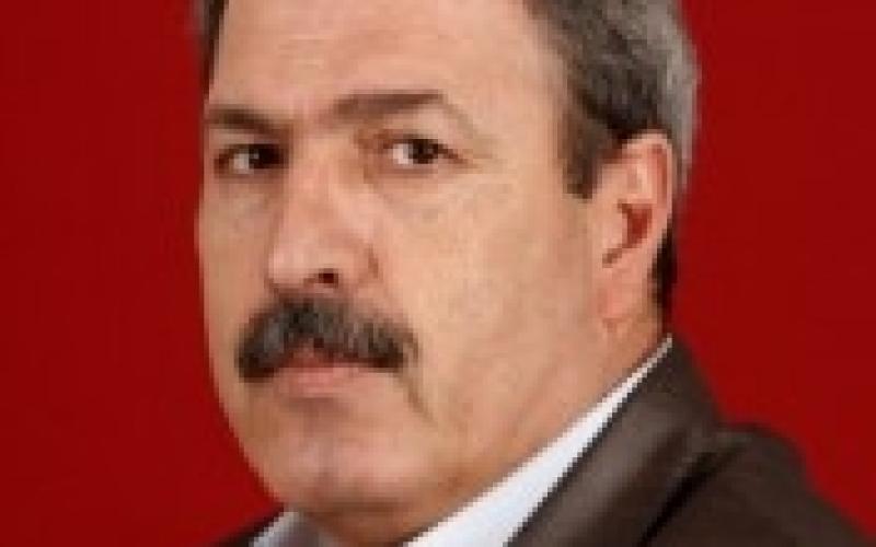 كل تلك النصائح للرئيس ! 