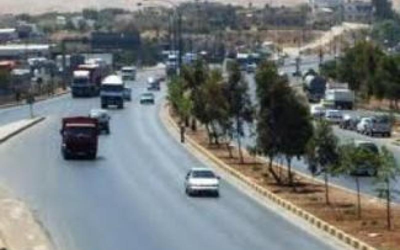 وفاة شخصين وإصابة 10 بحادث تصادم بين 3 مركبات