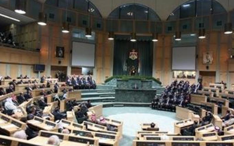 الشقران يطالب الحكومة بالكشف عن النواب مزودجي الجنسية