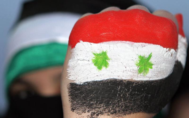 صلاة داخل السفارة الخميس لطرد السفير السوري 