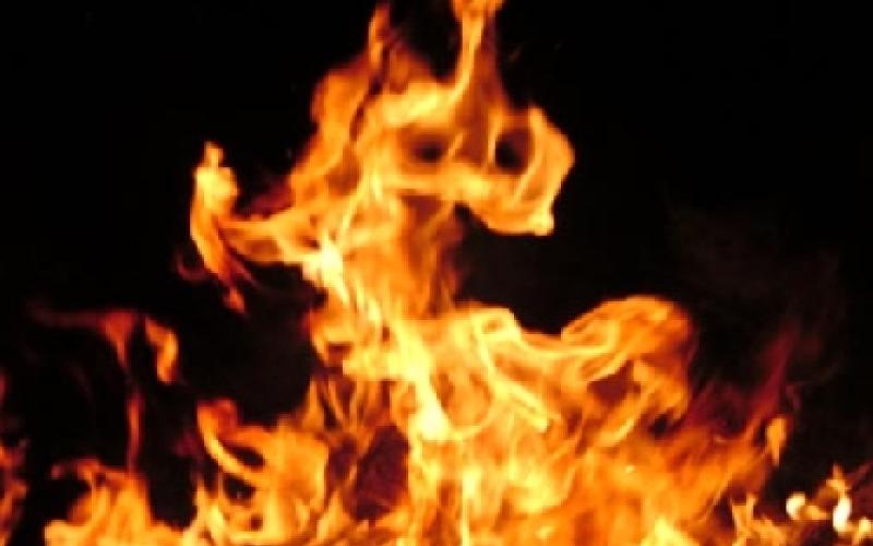 إخماد حريق منزل في جبل الزهور