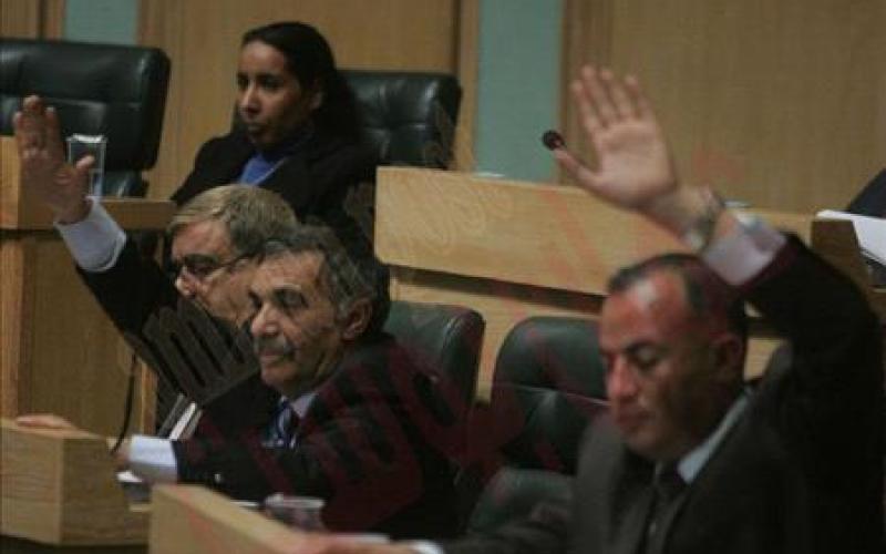 كتلة التجمع (8 نواب) تعتزم حجب الثقة