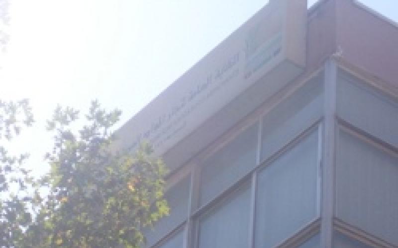 "نقابة التجار" تطالب بإعادة النظر بشروط عقود توريد المؤسسات الاستهلاكية