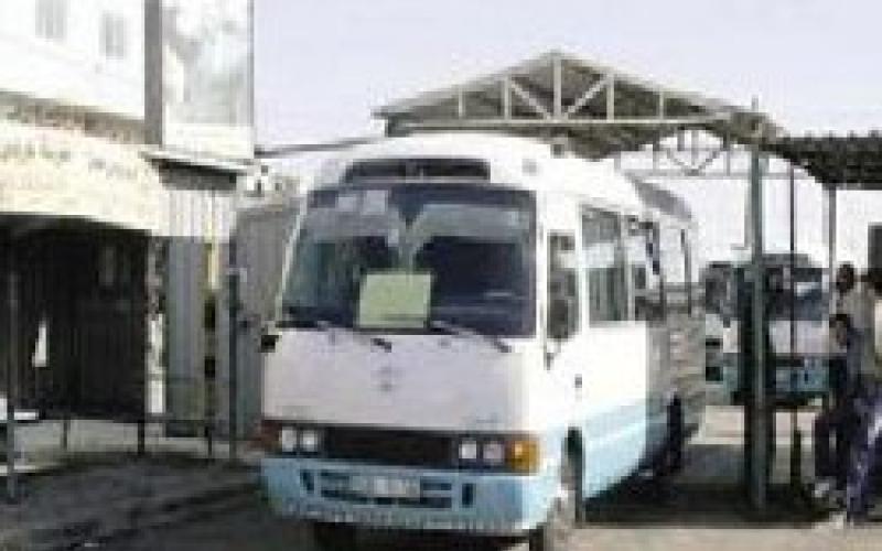 توقف باصات "كوستر "خط عمان -اربد عن العمل احتجاجا