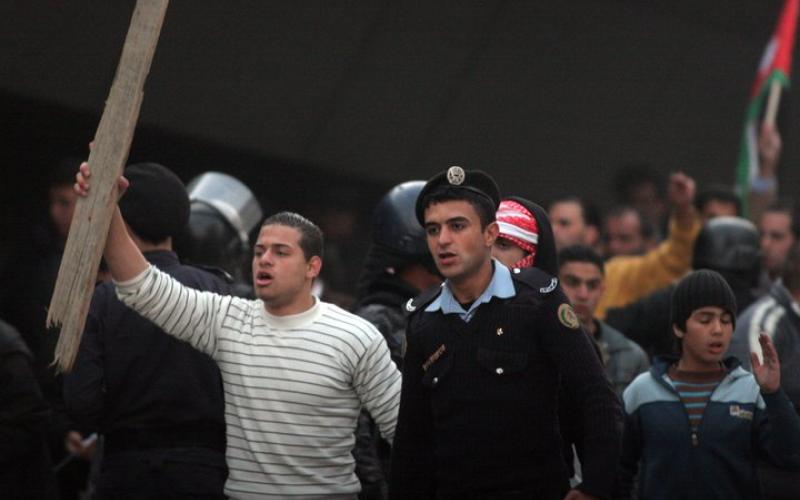 الحراك الشبابي يكشف بالفيديو والصور البلطجة والتهديدات
