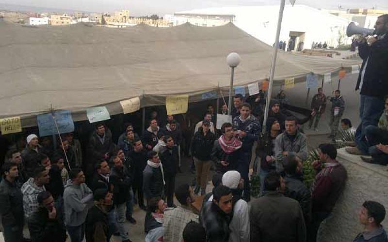 طلبة “الطفيلة التقنية”: سنعود للاعتصام إذا لم تحقق مطالبنا