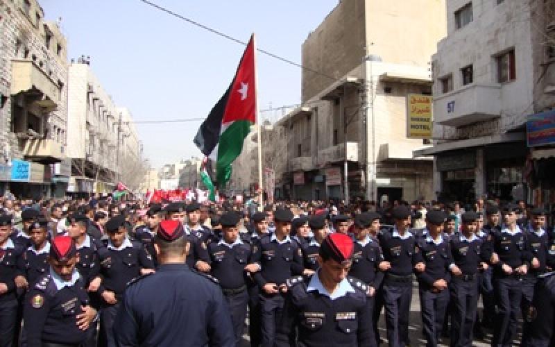 القرالة: أجهزة الأمن قدمت أفضل صورة بالتعامل مع الحراك الشعبي