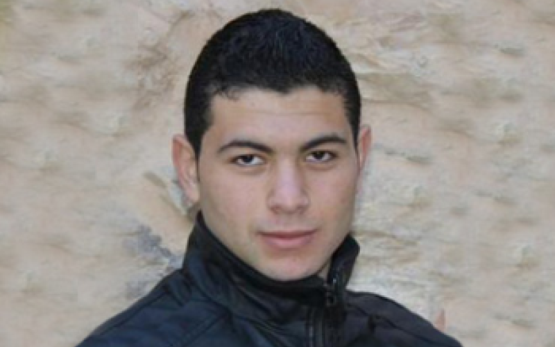 ابو عيسى ينفذ إضرابا مفتوحا عن الطعام