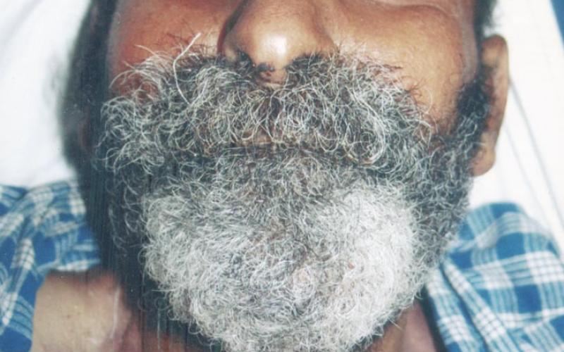 الامن يدعو للتعرف على شخص مجهول توفي منذ 3 اسابيع