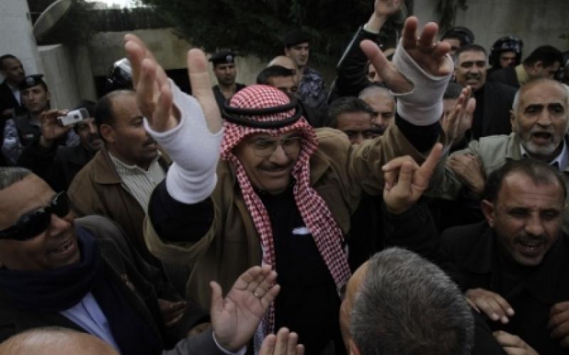 العبادي يعقد مؤتمرا صحفيا الاثنين ورفض لتقيد الحريات