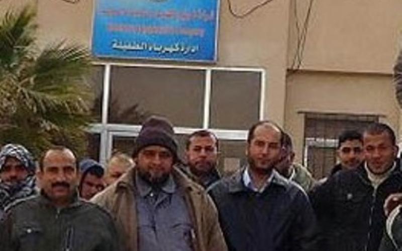 إضراب العاملين في “توزيع كهرباء الطفيلة”