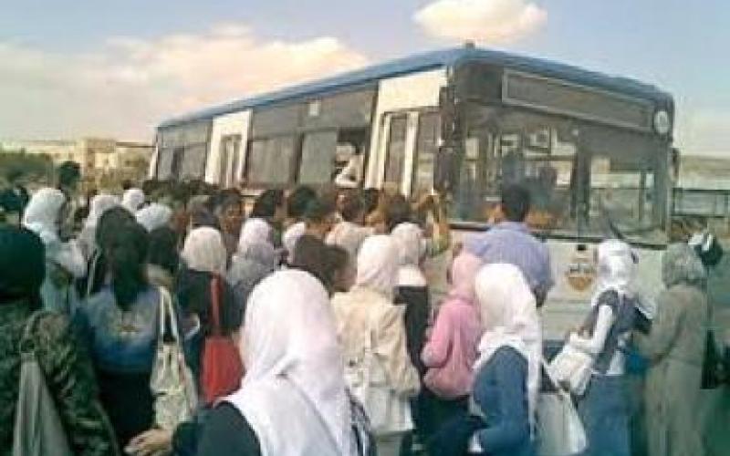 اعتصام في الهاشمية ضد رفع تعرفة المواصلات
