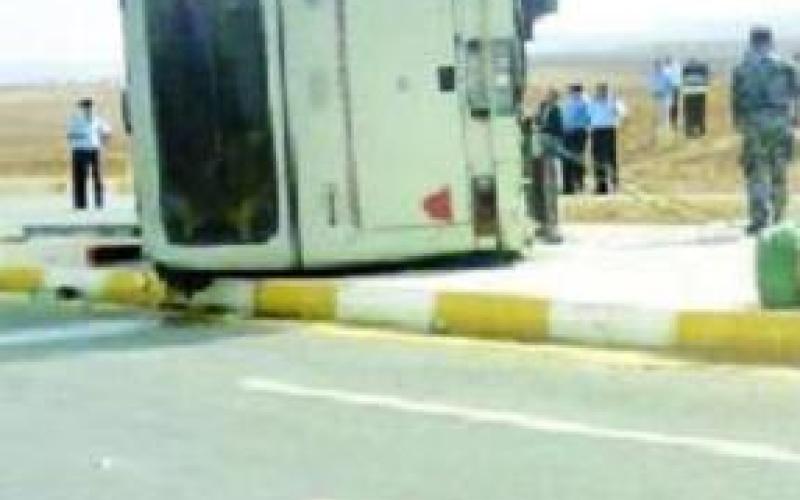 اربد: 19 اصابة جراء تدهور باص
