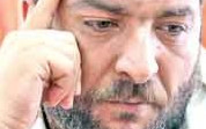 قريبا لا شرقية ولا غربيةمسرحية للساخر نصيرات