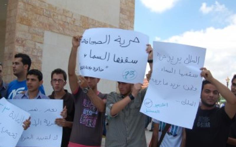 المومني: قانون نقابة الصحفيين جاهز.. وتخوف من إرساله للنواب