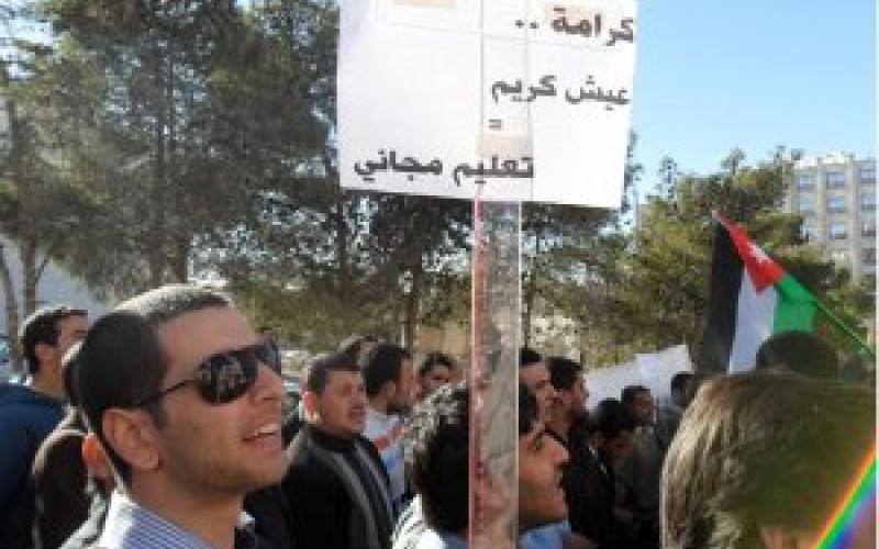 طلبة أحرار يطالب بإعادة صياغة قوانين الانتخابات الطلابية