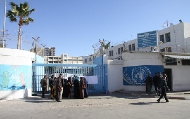 الأونروا تقابل مطالب العاملين بتجاهل يثير الشكوك