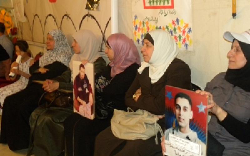 مهرجان تضامني مع الأسرى في خيمة النقابات