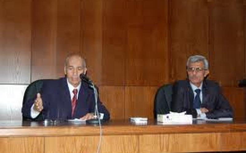 32 عاما ً في ” الدرج “