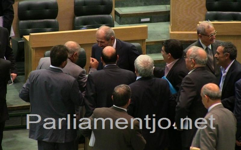 فيديو: النواب يقر صوتا للدائرة وصوتا لقائمة وطنية مغلقة بـ17 مقعدا