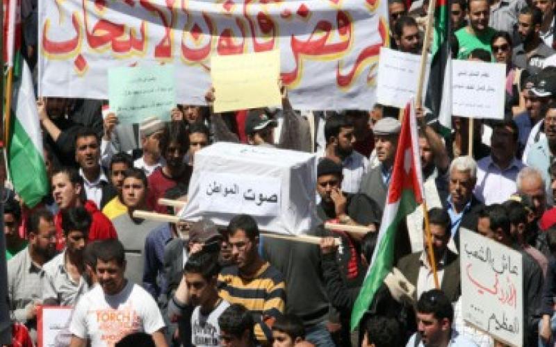 وزراء يثنون على تعديل الانتخاب.. ومنصور: لم يفهموا خطاب الملك 