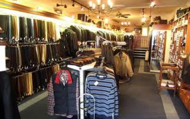 الحافظ: لا رفع على رسوم الألبسة المستوردة.. ومطالب بعدم خفضها