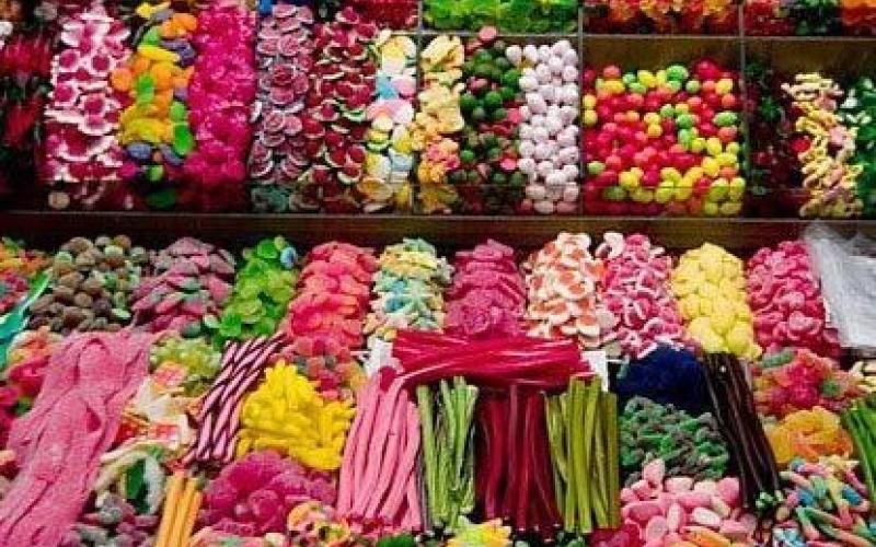 حلويات العيد- عدسة حسن التميمي/ فيسبوك