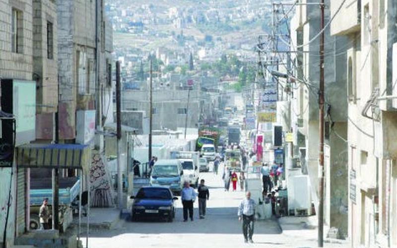 العقرباوي يتوعد المتجاوزين لصلاحياتهم في المخيمات