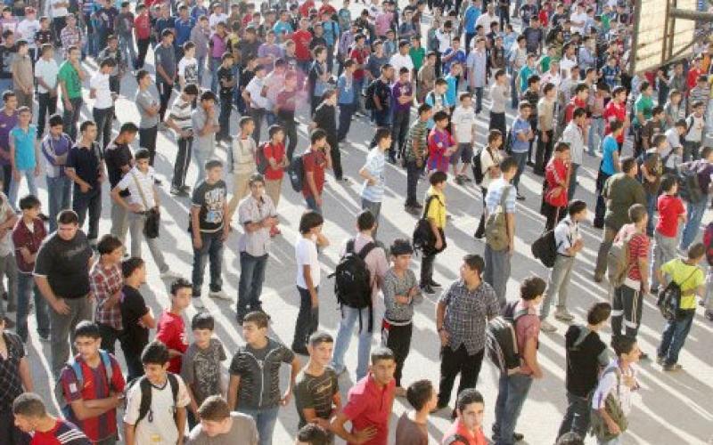 15 الف لاجئ سوري يلتحقون بمدراس التربية 