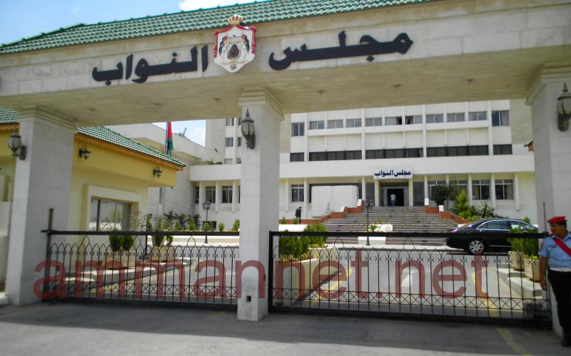 الوسط الاسلامي يتوجه للملك بحل المجلس وإقالة الحكومة