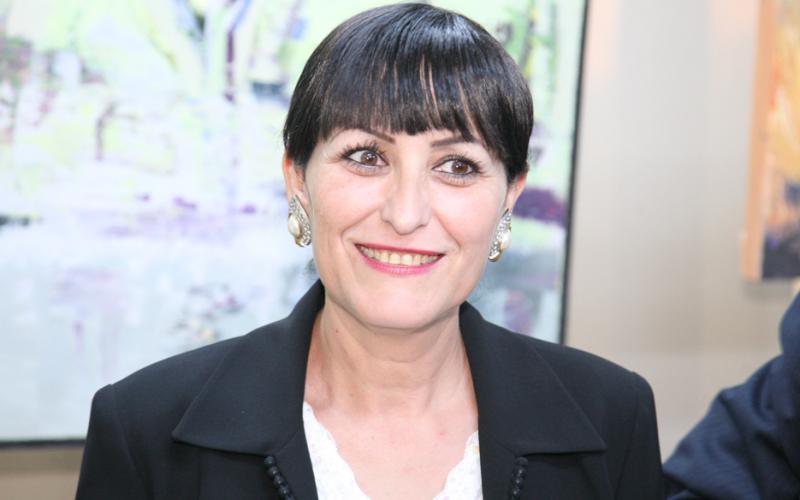 "طبيعة اخرى".. معرض تشكيلي لمها محيسن 