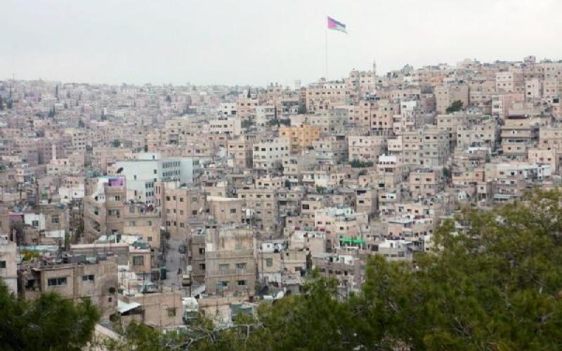 عمّان النظيفة تغرق بالنفايات 