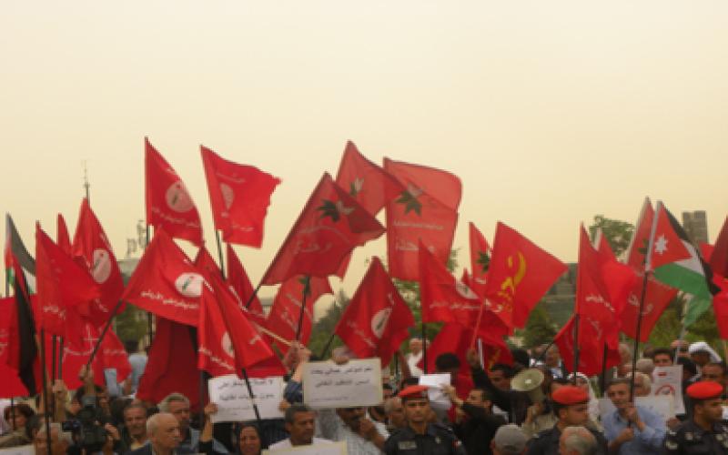 اليسارية والقومية تدعو لتأجيل الانتخابات