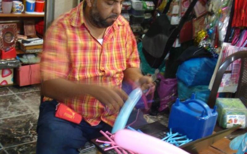 صاحب محل في نفق الجامعة 