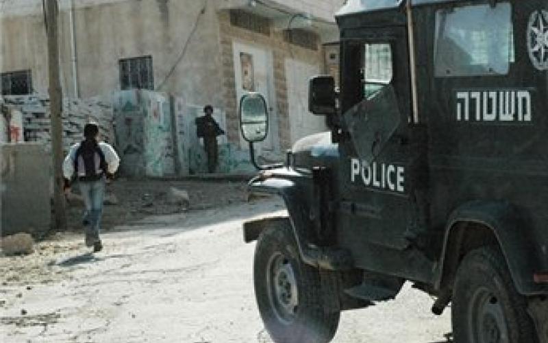 اعتقال 4 فلسطينيين في الخليل بينهم سيدة