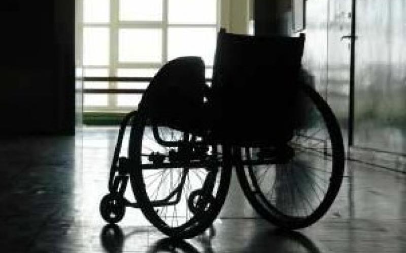 من يغتال حلم المعاقين بالعمل ؟ 