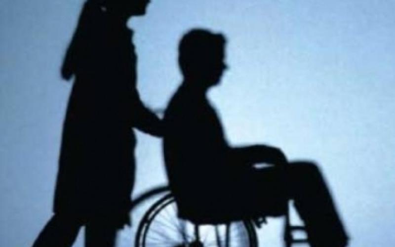 تجارة عنوانها مساعدة المعاقين ..!!