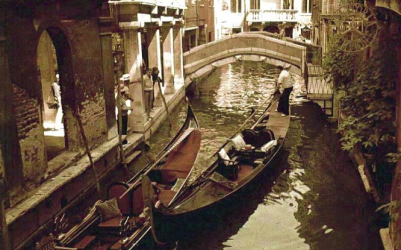 وجه الشبه بين عمّان والبندقية !! 