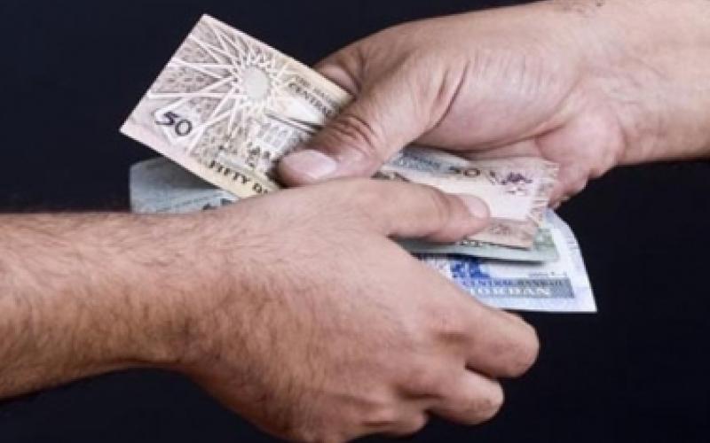 توقيف مرشحين في سجن جويدة بتهمة شراء الاصوات