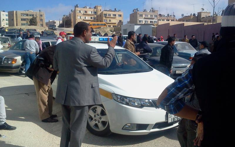 الكرك: الاعتداء على سيارة مرشح 1 ومشاجرة في عي