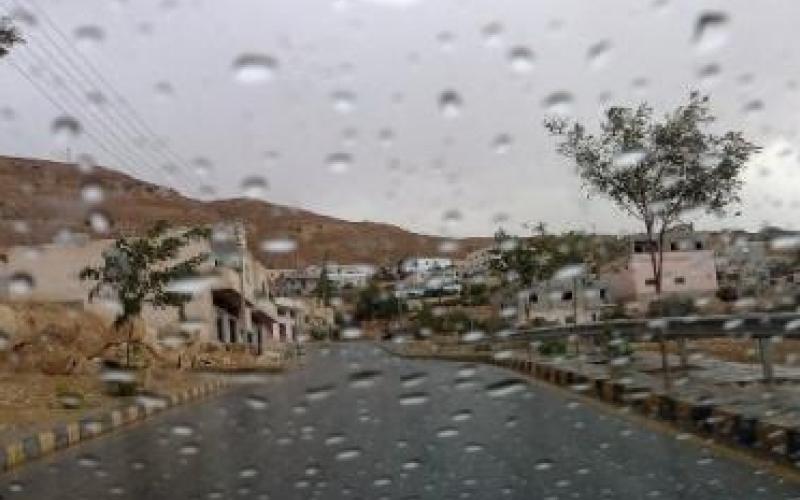امطار متفرقة الخميس وطقس بارد حتى السبت 