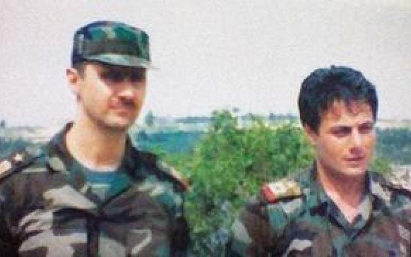 طلاس: الاسد يعيش في عزلة 