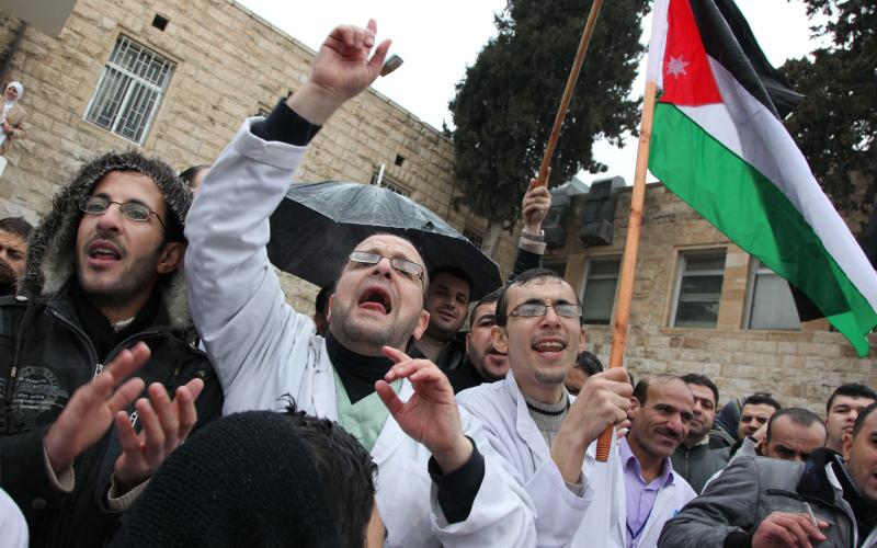 ممرضو الصحة يضربون عن العمل 