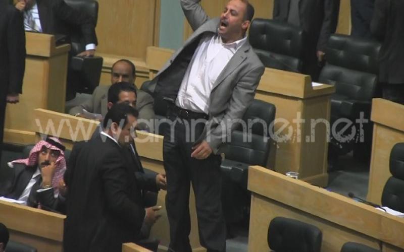 نقل النائب نضال الحياري إلى المشفى بعد ضربه من مرافق نائب