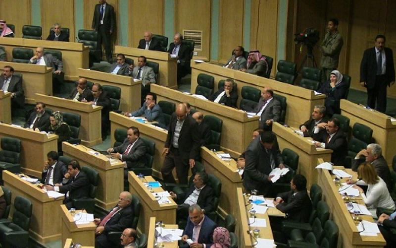 النواب يؤجل قانون هيكلة المؤسسات في محاولة لالغاء المزيد من الهيئات المستقلة